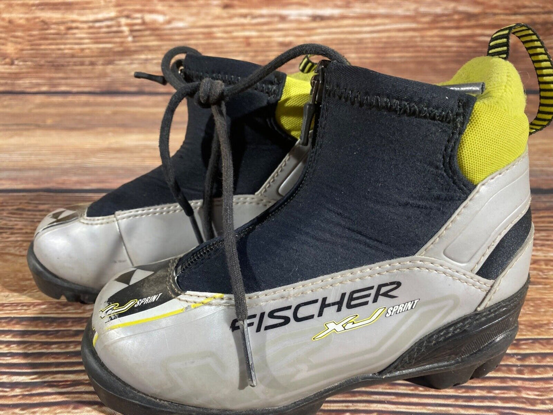 Fischer XJ Sprint Kids Nordic Cross Country Ski Boots Size EU30 US11.5 NNN F-526