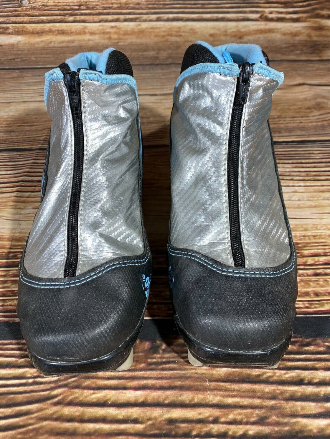 Madshus Metis Cross Country Ski Boots Size EU39 US7 NNN Binding