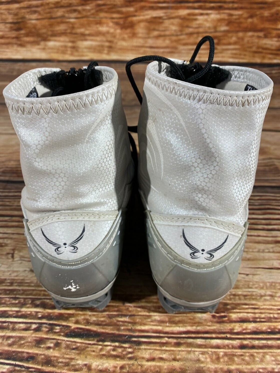 Alpina Eve20S Nordic Cross Country Ski Boots Size EU37 US5 NNN bindings 592