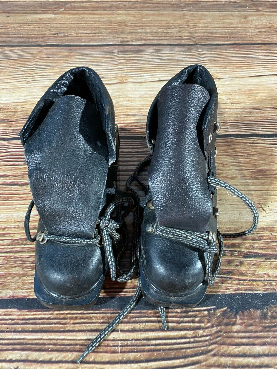 Vintage Alpine Ski Boots Kids Size EU33 Mondo 210 for Retro Cable Bindings