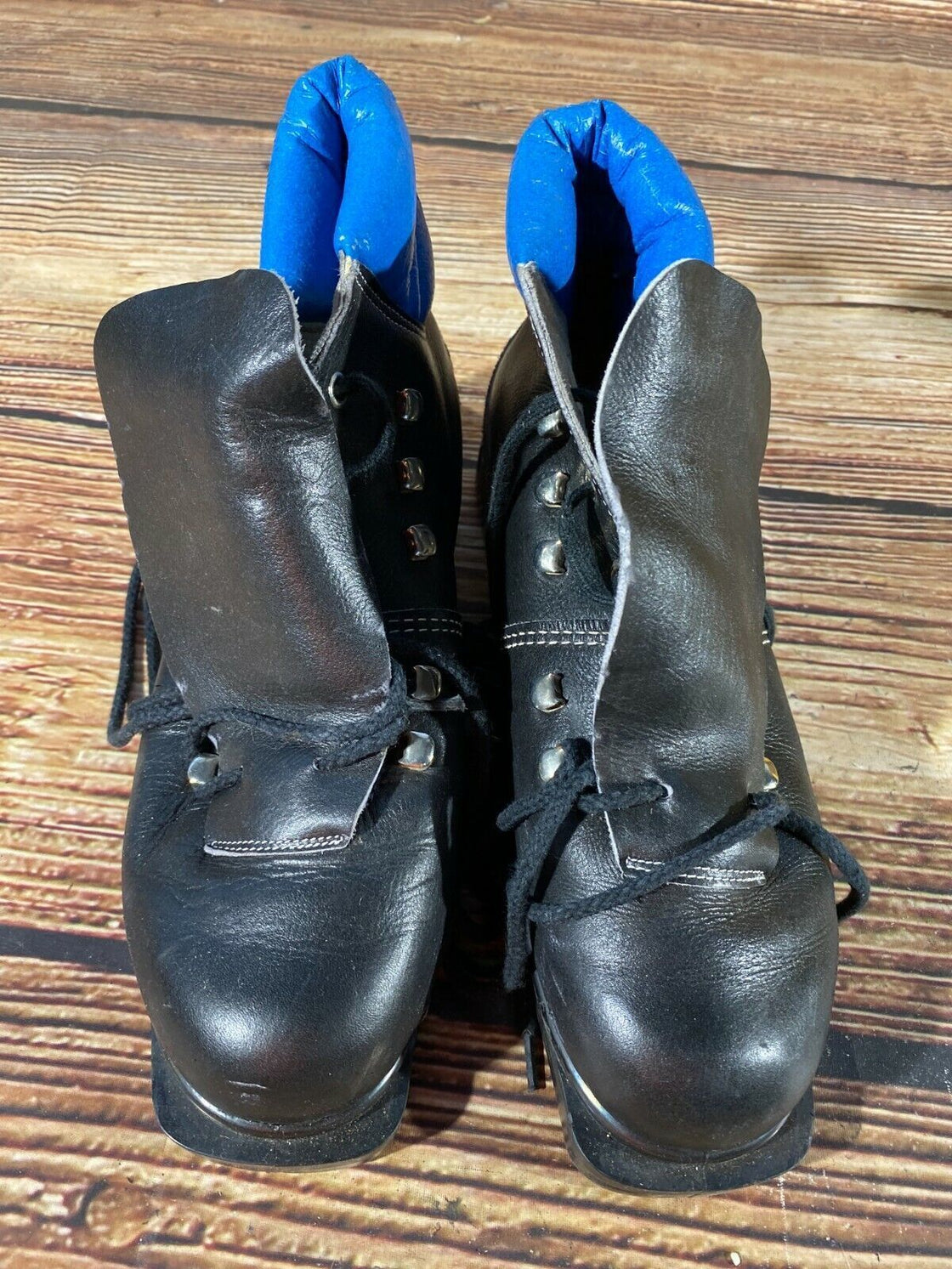 Vintage Alpine Ski Boots EU44 US10 UK9 Mondo 282 for Cable Bindings KL79