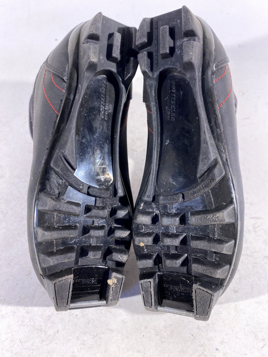 Madshus Active Nordic Cross Country Classic Ski Boots Size EU38 US6 for NNN 301