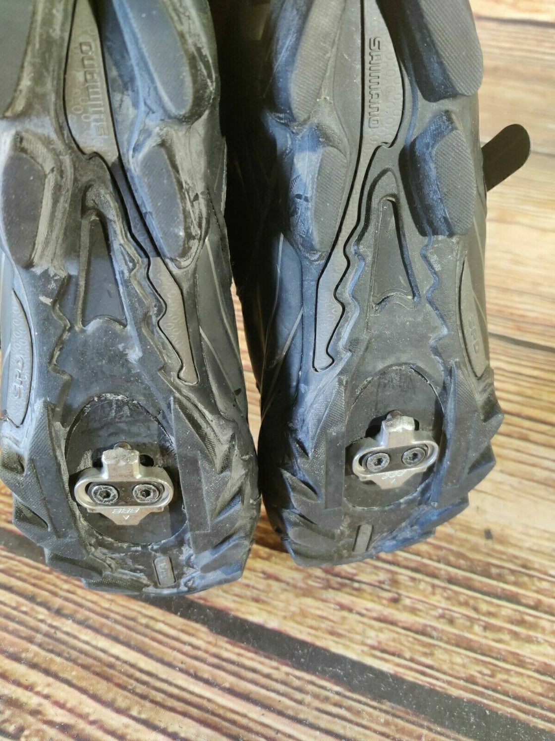 SHIMANO M087 Cycling MTB Shoes Mountain Bike Shoes Size EU40 MTB Shoes