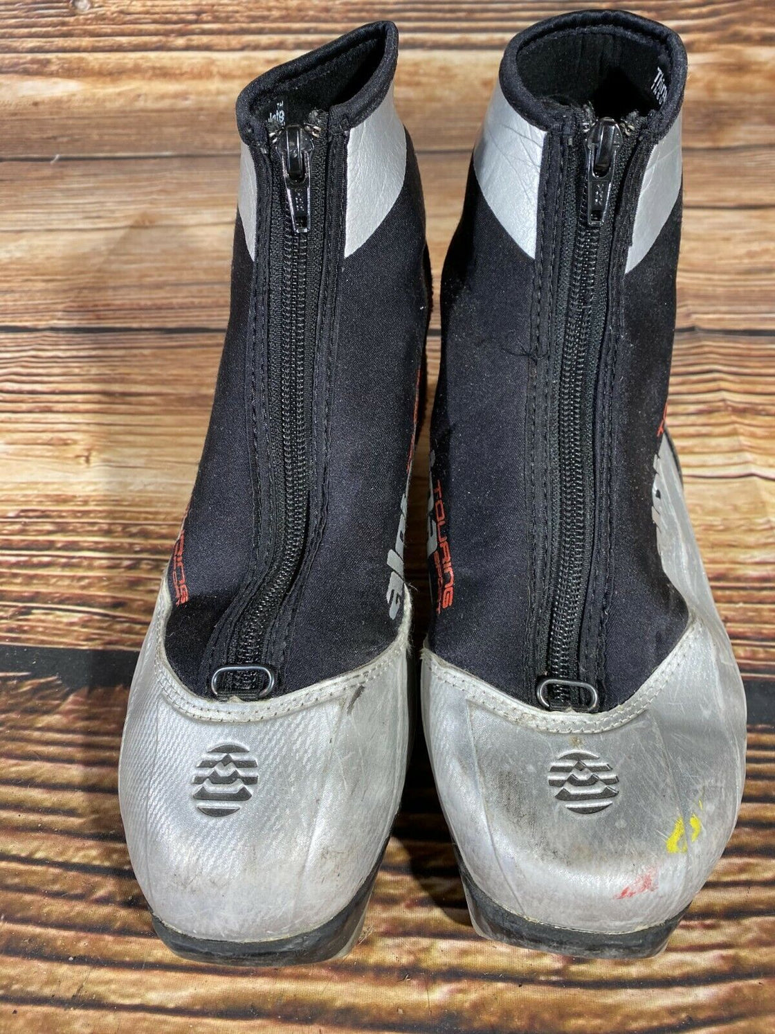 Alpina ST10 Cross Country Ski Boots Classic Size EU39 US7 NNN Rottefella 975