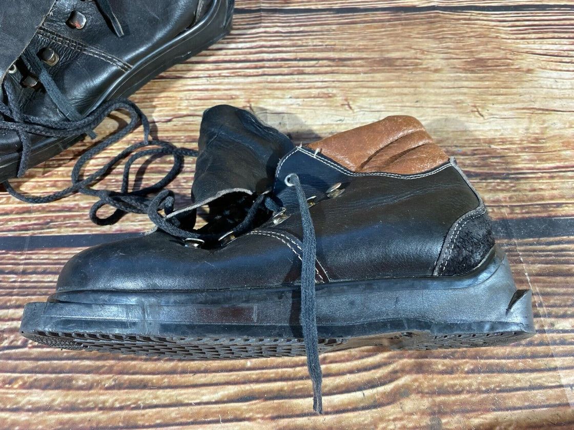 Vintage Alpine Ski Boots Skiing EU38 US5.5 UK5, Mondo 238 Cable Bindings KL156