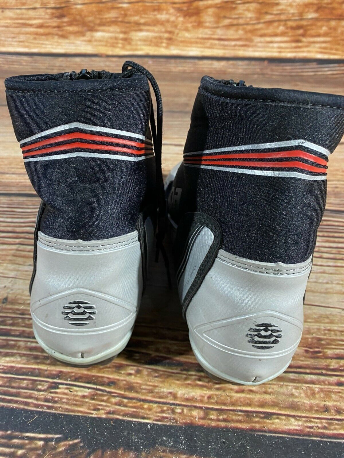 Alpina ST10 Nordic Cross Country Ski Boots Size EU39 US7 NNN bindings 728