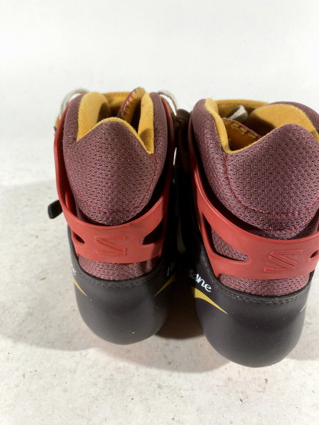 Salomon Classic Nordic Cross Country Ski Boots Size EU38 US6.5 SNS Profil 470