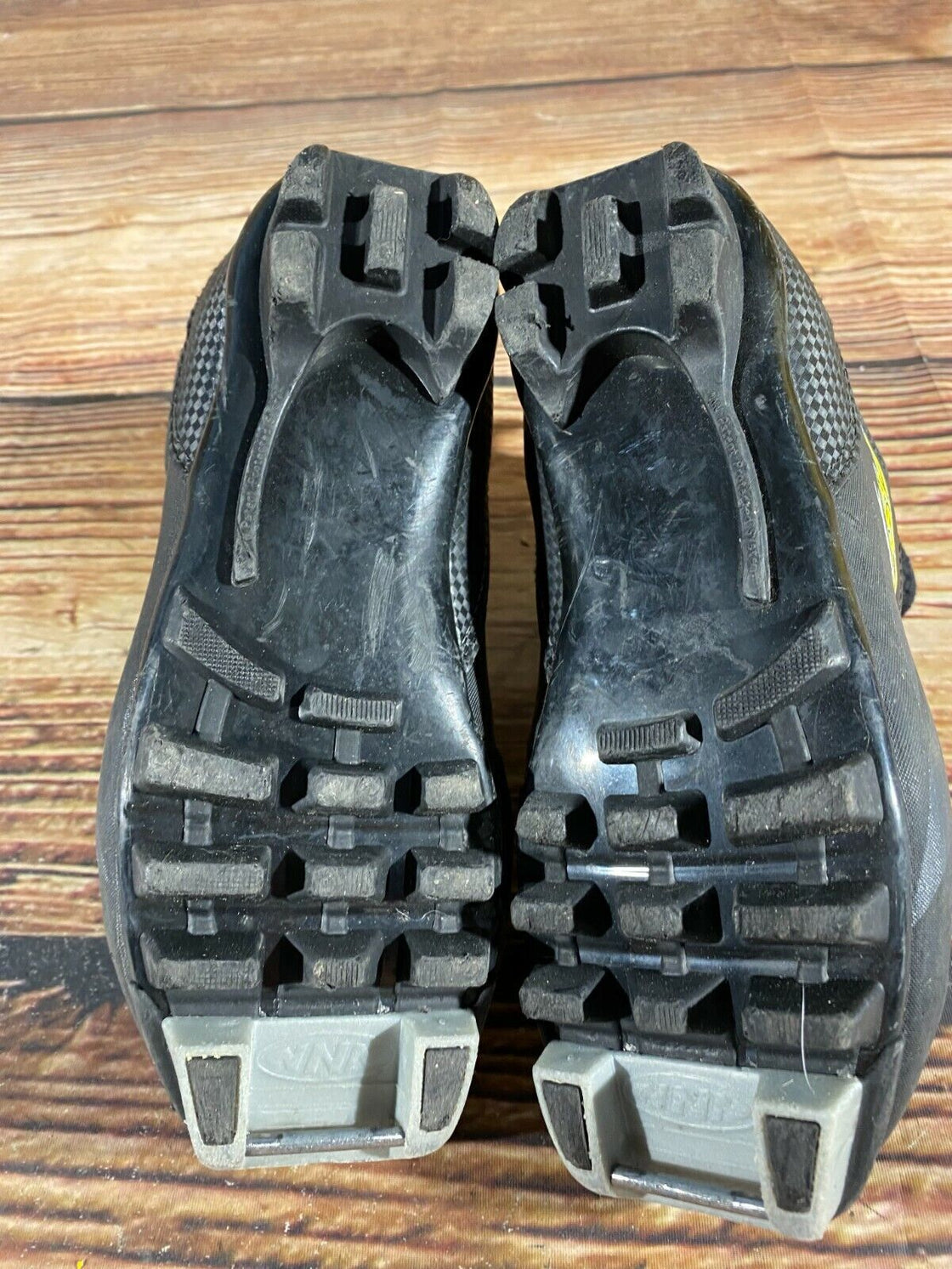 Fischer Ultimate Kids Nordic Cross Country Ski Boots Size EU34 NNN F-148