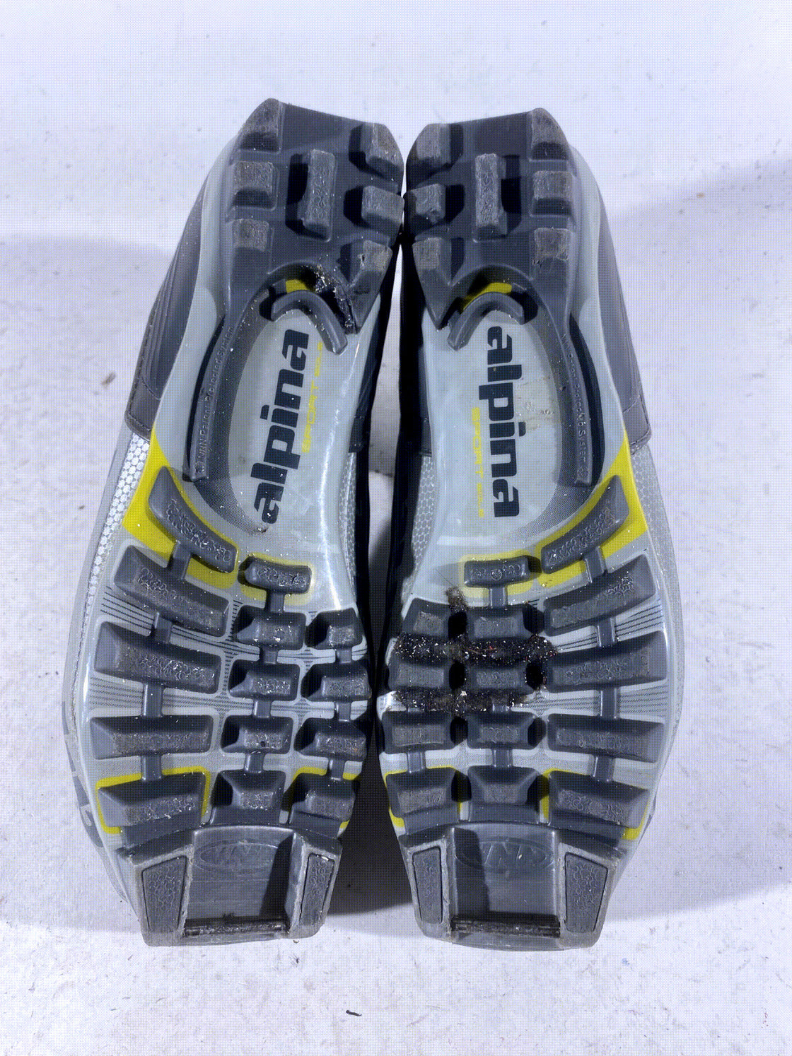 Alpina SR20 Nordic Cross Country Ski Boots Size EU40 US7.5 NNN bindings 468