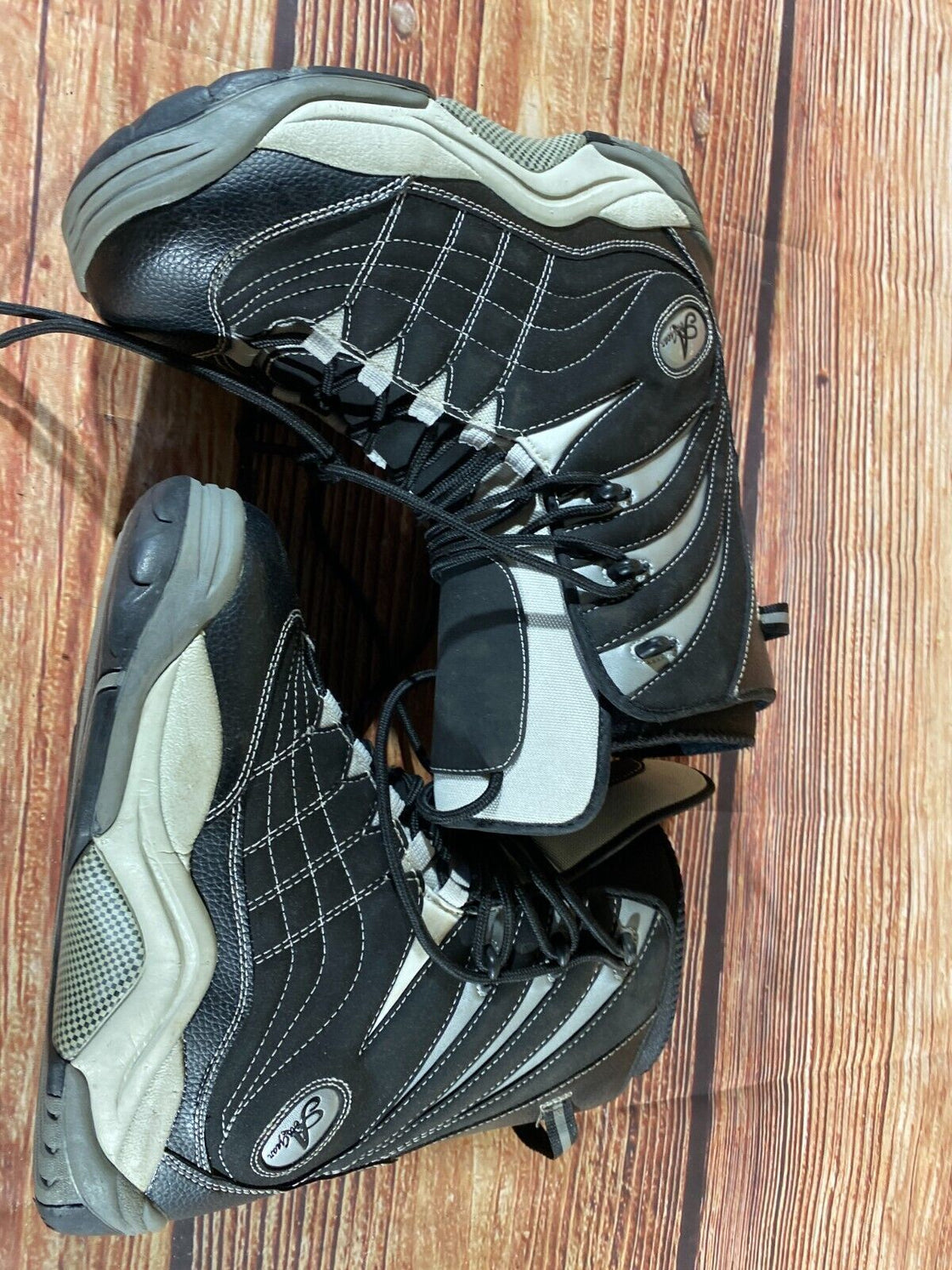 AERG GEAR Snowboard Boots Size EU42, US9, UK8, Mondo 265 mm